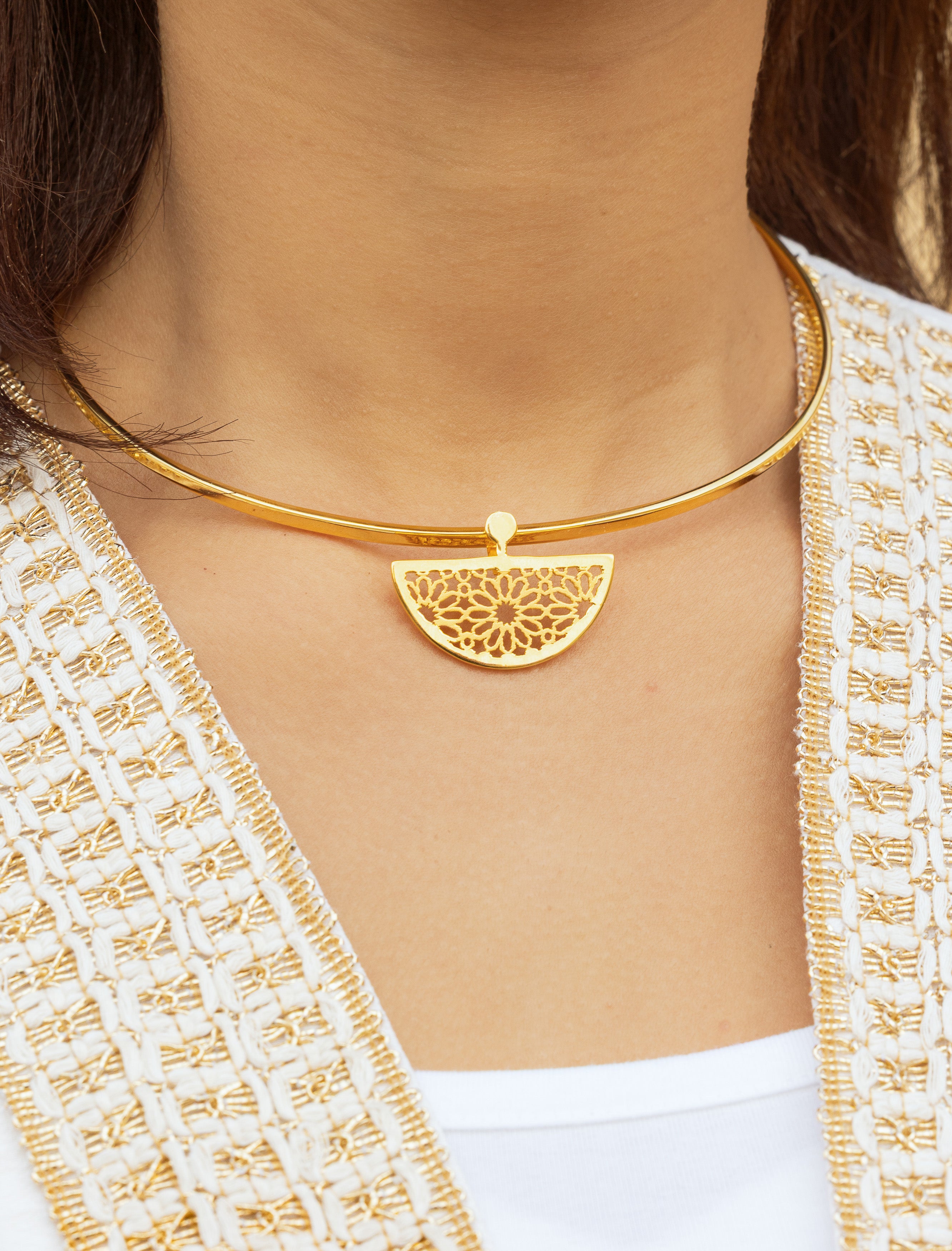 The Ancient Flower Chocker