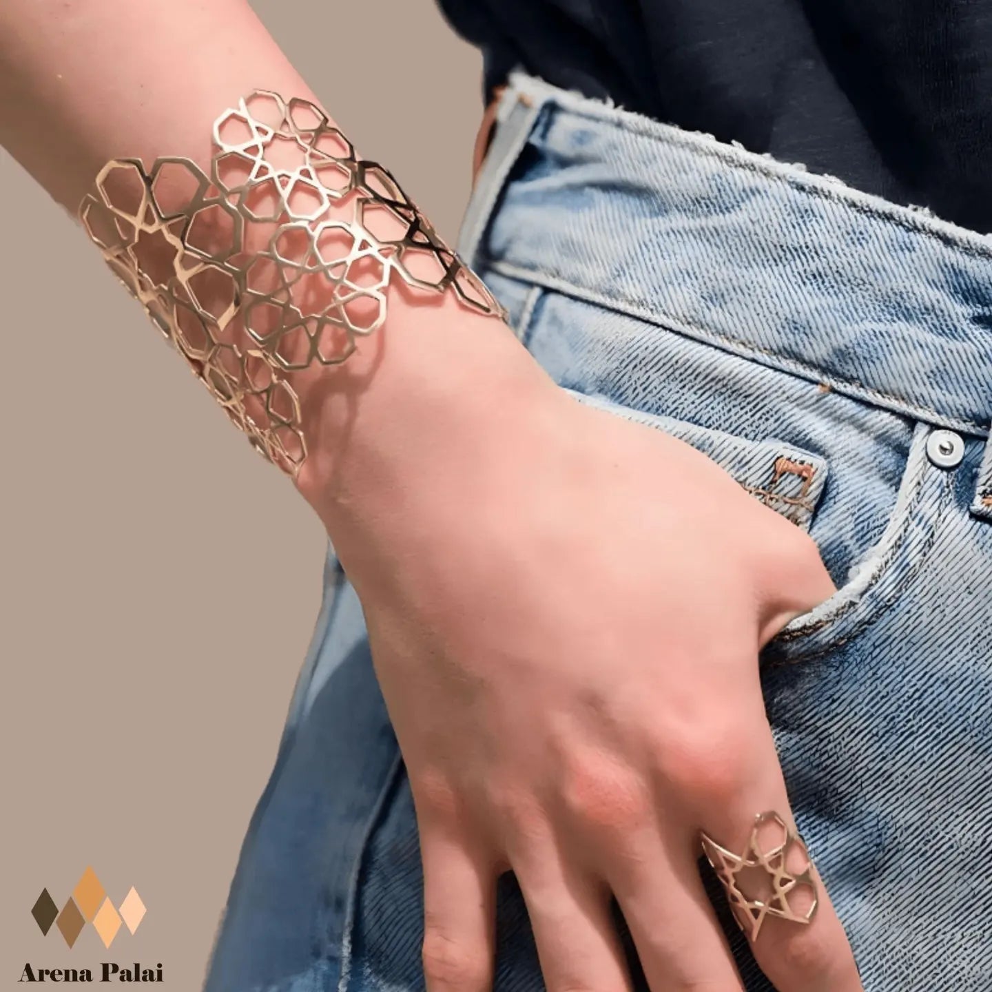 Arabesque special bangle